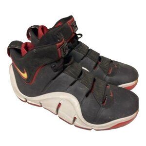 2006 Nike Zoom Lebron IV 4 size 10.5 LAUNCH BRED, Black/White/Red
